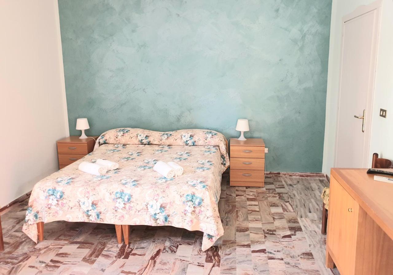 B&B Villa Del Sole Gizzeria Kültér fotó